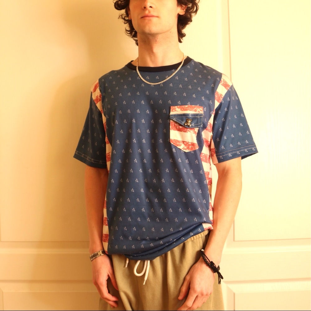 Entree LS American Flag Print Design shirt